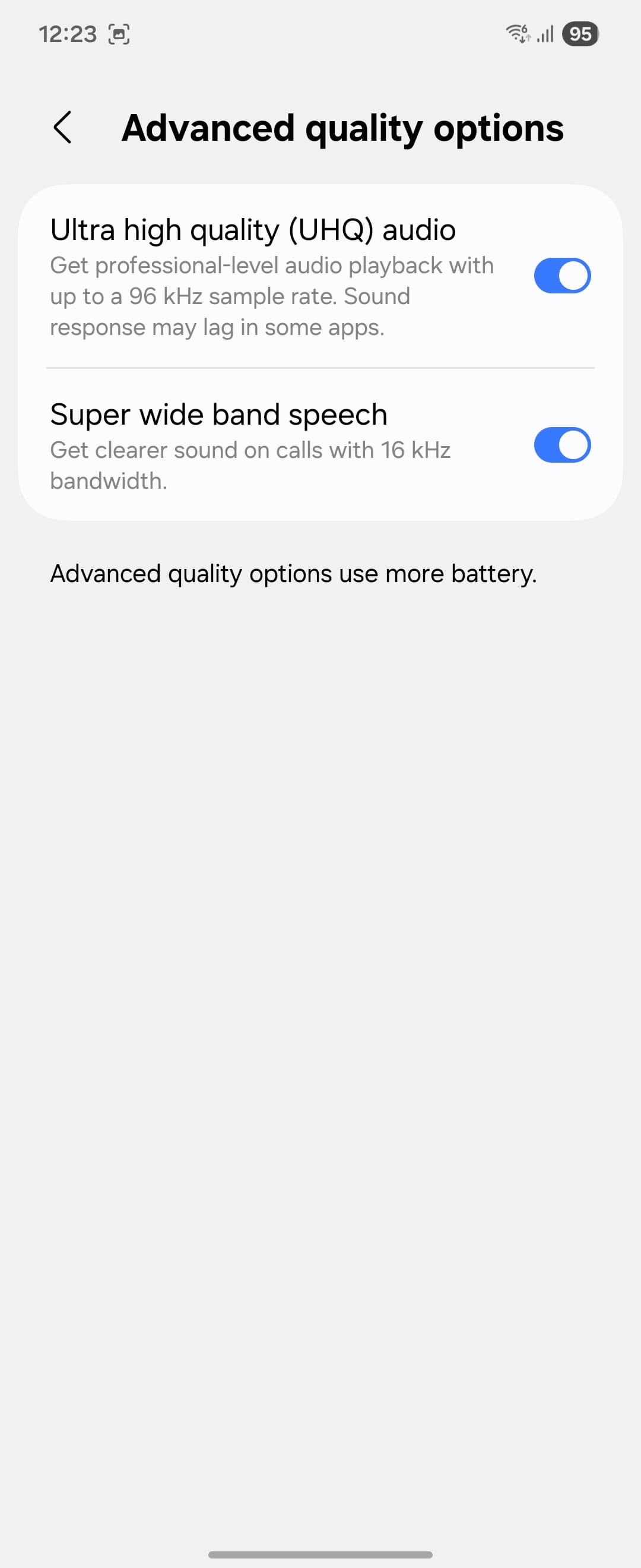Galaxy Buds4 Pro app interface displaying advanced audio quality options and UHQ settings.