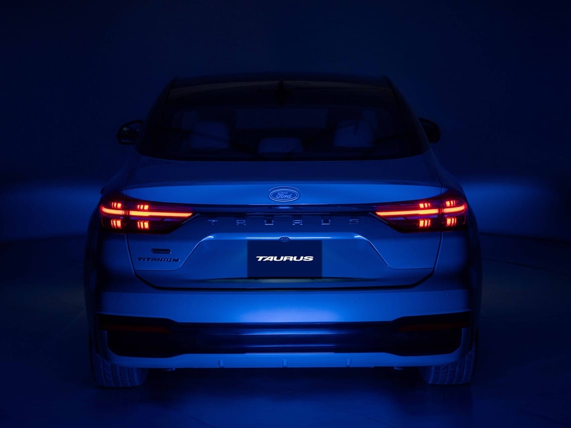 New Ford Taurus: bigger screen, hybrid option, GCC first look