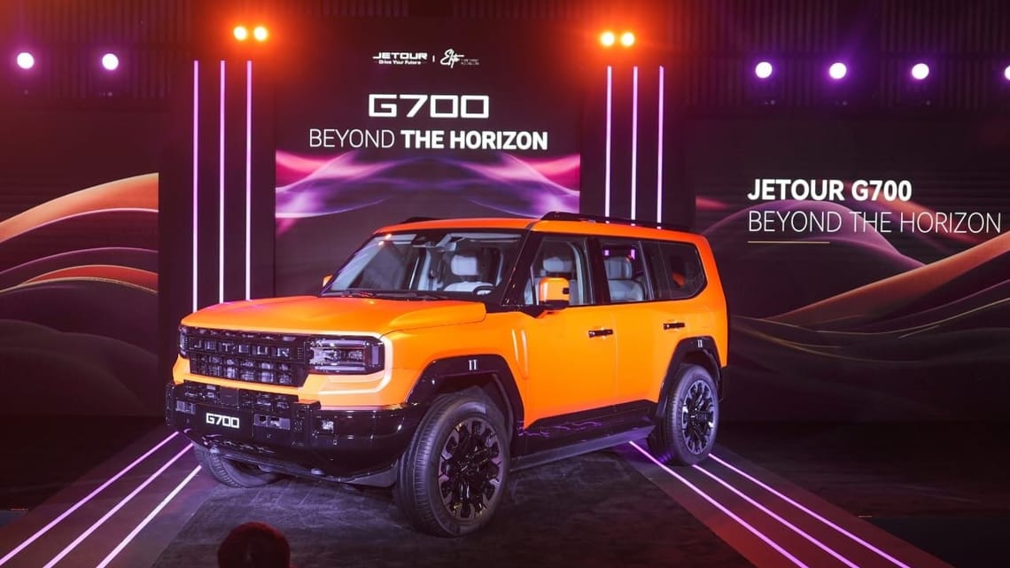 Jetour G700 SUV Debuts in Dubai with Burj Khalifa Show