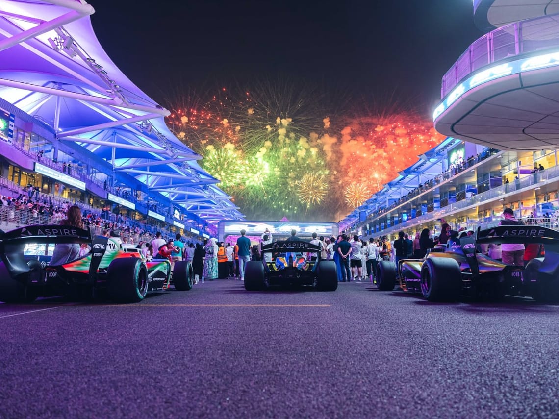 Human vs AI at 250 km/h: guess who won by 1.58s