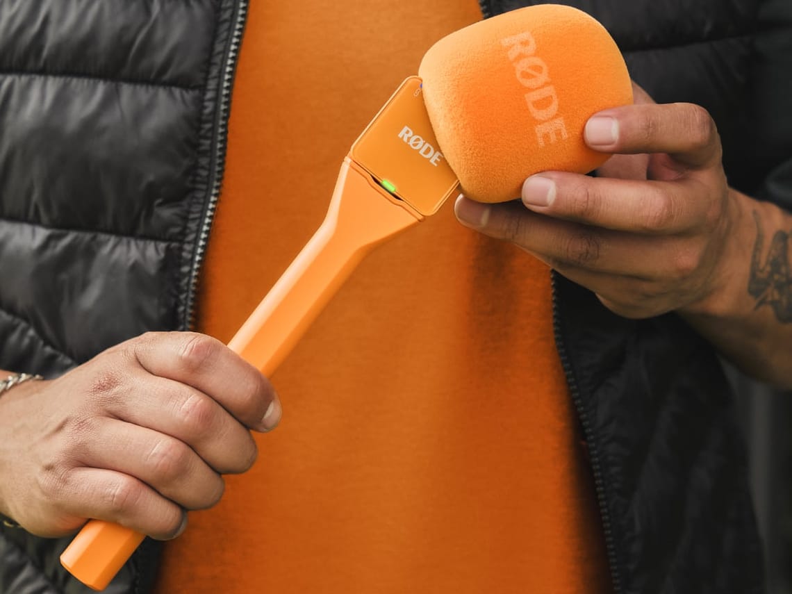 Clip, click, ask: Interview GO makes wireless interviews easy