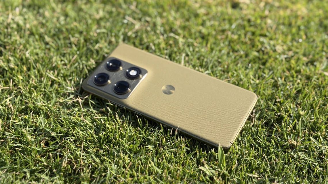 Motorola Signature Review