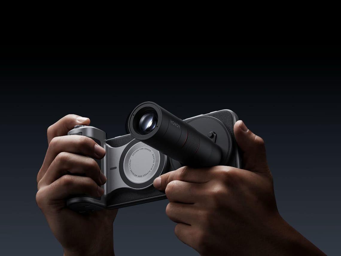 HONOR Magic8 Pro Professional Imaging Kit turns your phone into a proper camera