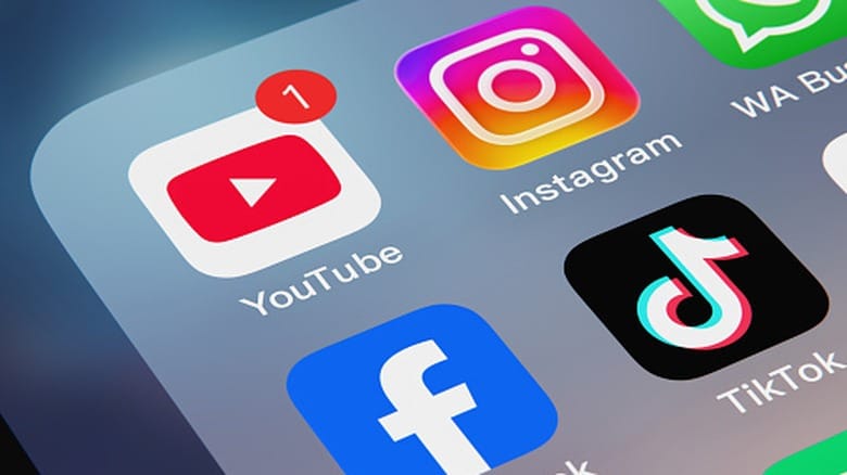 YouTube DMs: New Video Sharing Feature Takes on WhatsApp