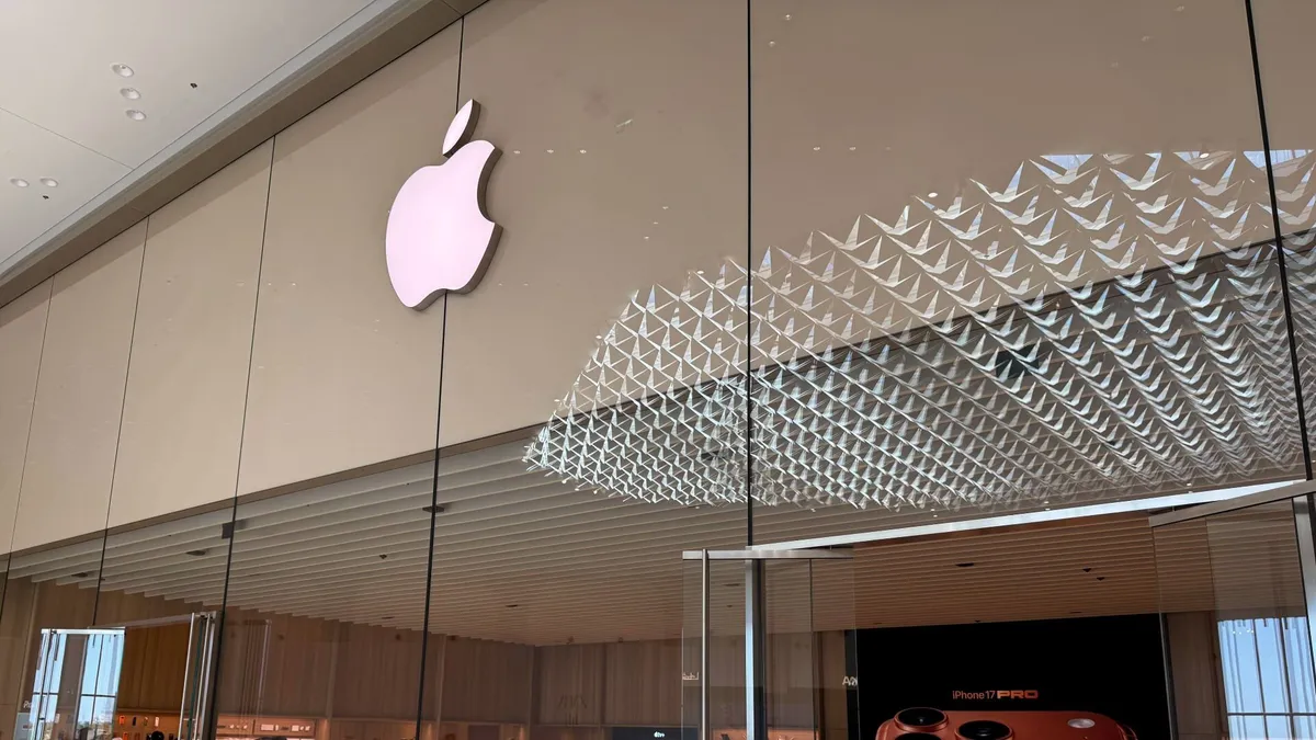 Apple plants a flag in Al Ain with Al Jimi Mall store