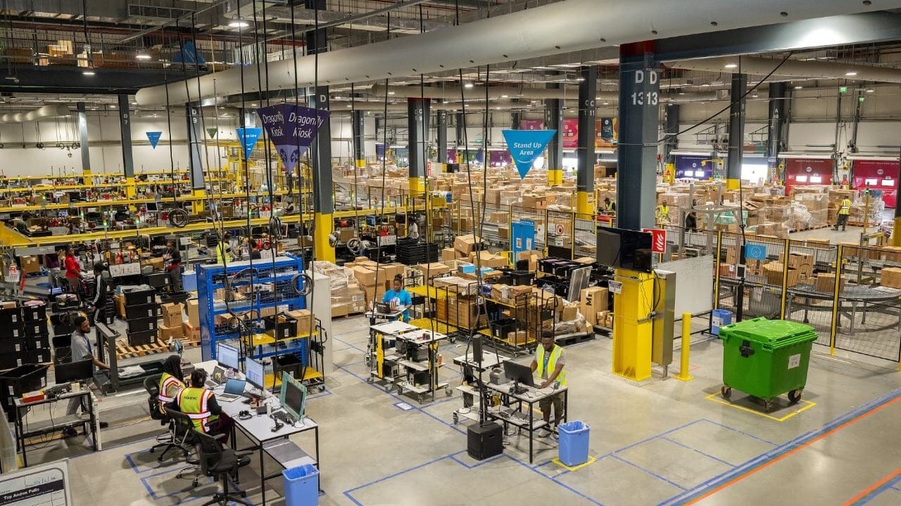So this is what an Amazon warehouse looks like in Abu Dhabi (spoiler: it’s huge)