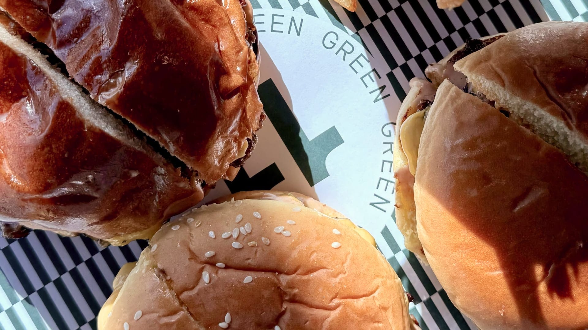 These are the 11 Best Burgers in Dubai