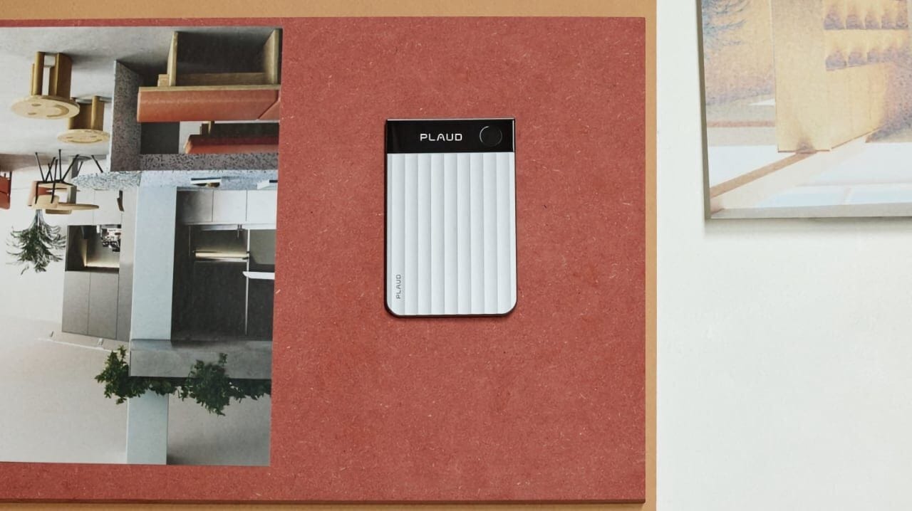 A mute button for noise, a highlight button for AI: Plaud Note Pro hits the UAE