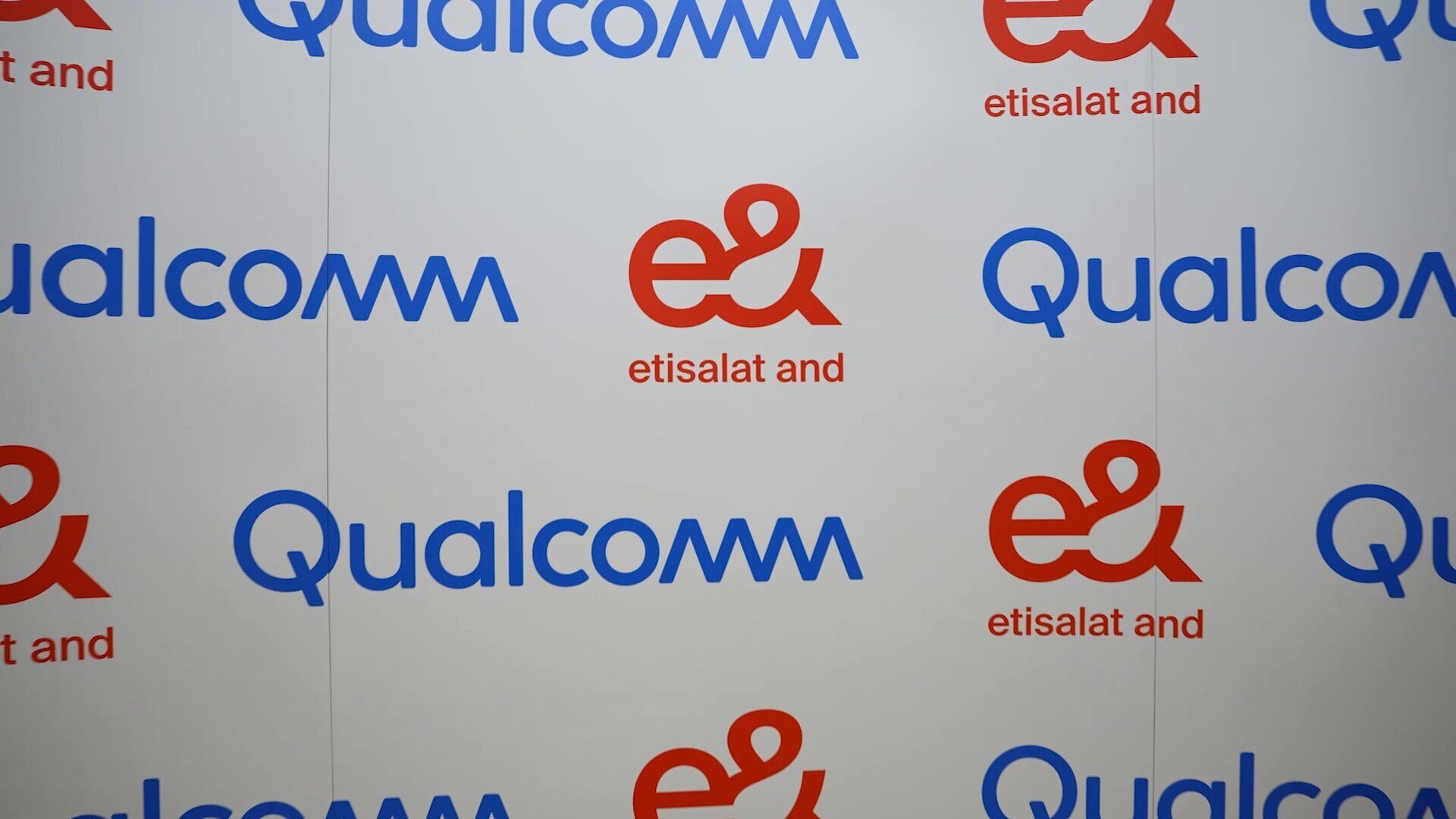 e& UAE and Qualcomm Push Industrial AI Live in the UAE