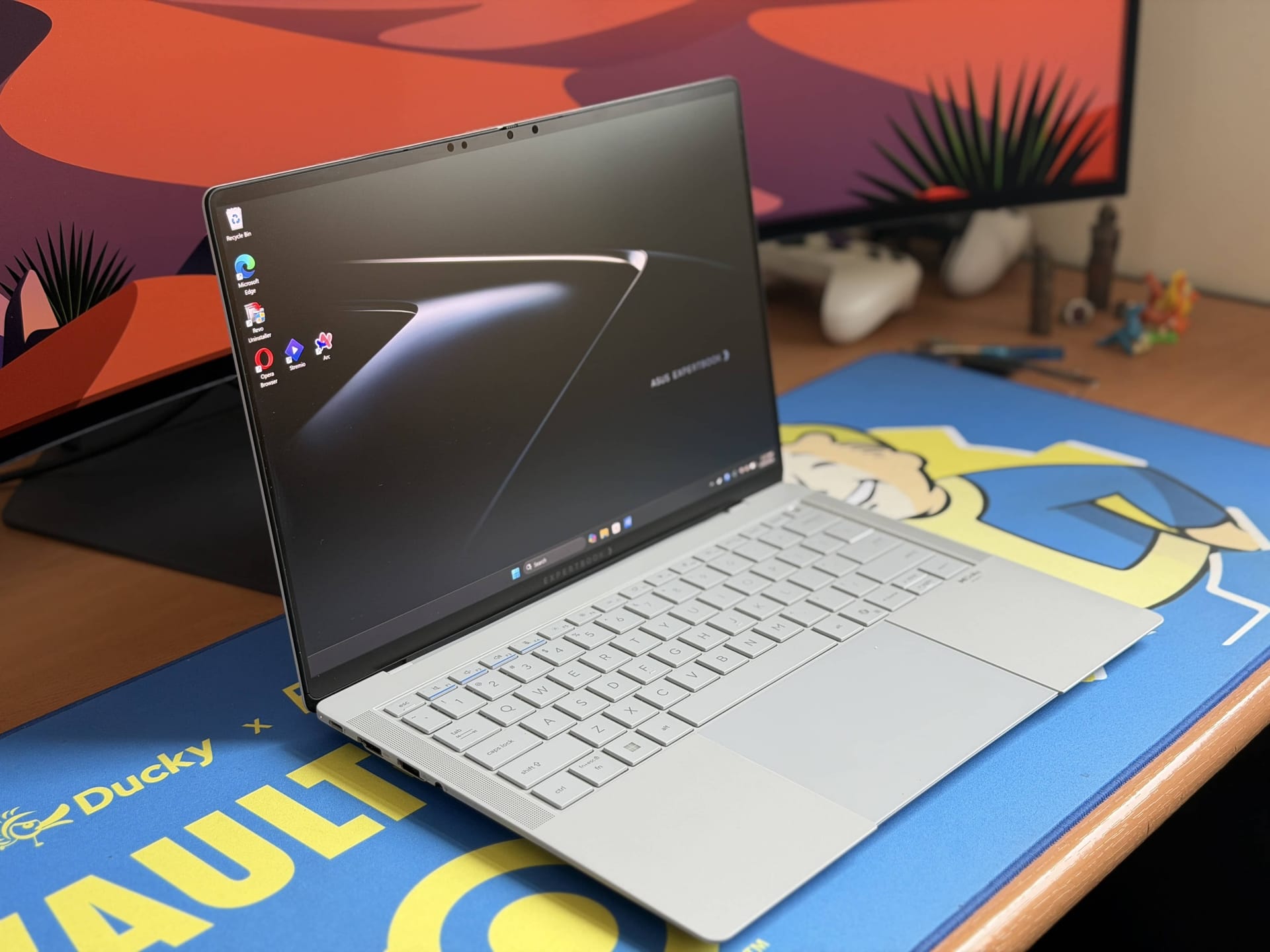 Asus ExpertBook Ultra Review