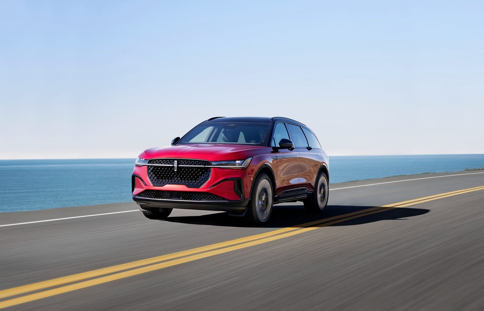 Lincoln Nautilus brings 287hp hybrid power and 48-inch display to Middle East adventures