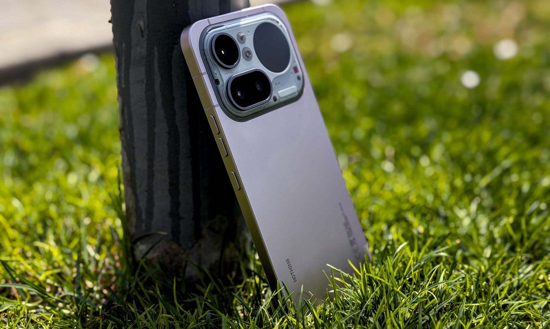 Nothing Phone 4a Pro Review: The Best Mid-Range Phone in the UAE Under AED 2500?