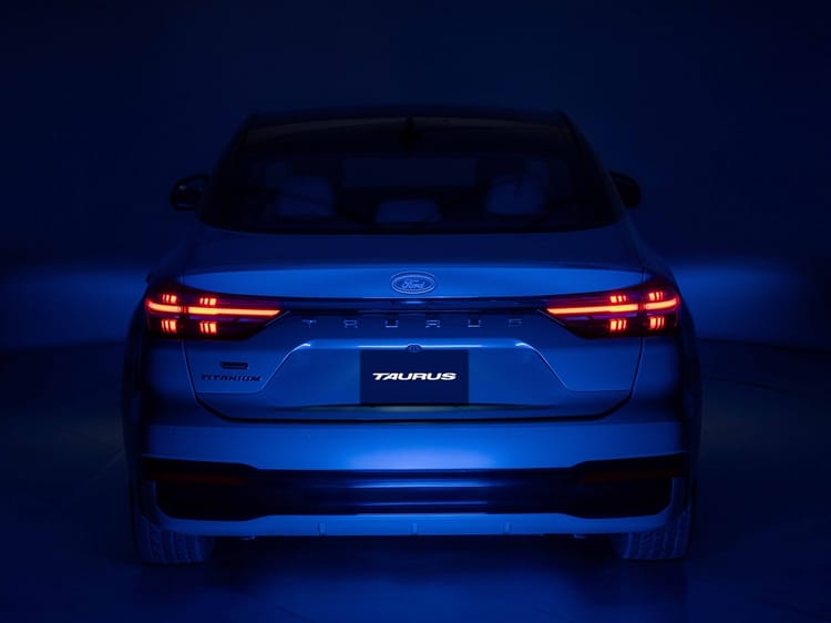 New Ford Taurus: bigger screen, hybrid option, GCC first look