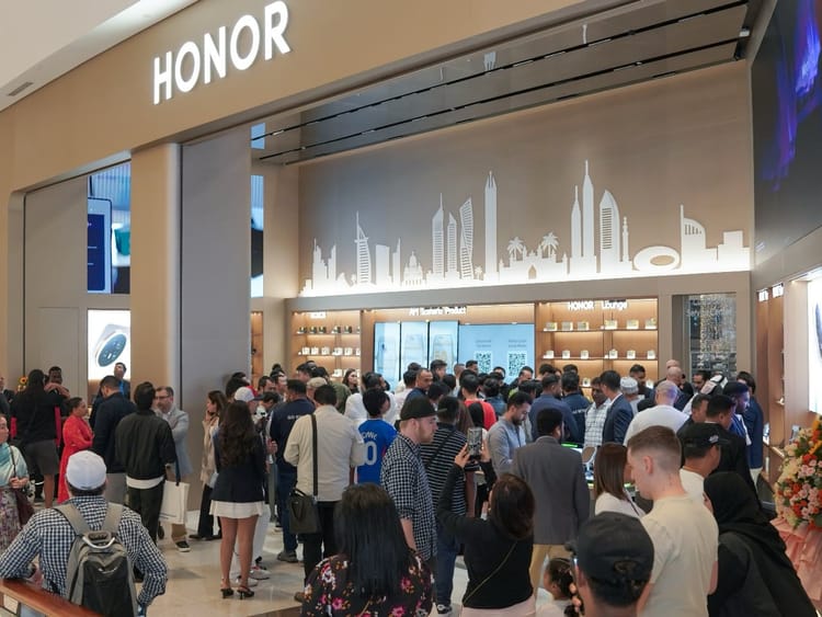Honor’s Dubai Mall store is a showroom for “AI everywhere”