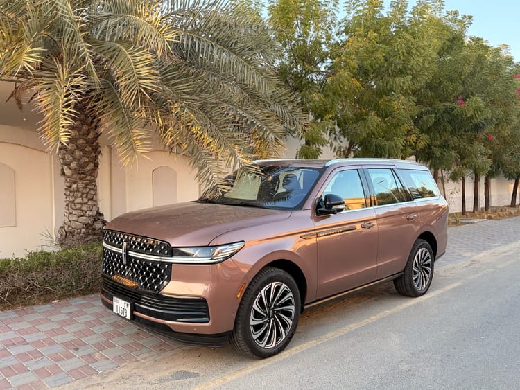 2025 Lincoln Navigator Presidential review: the SUV you'd rather be driven in