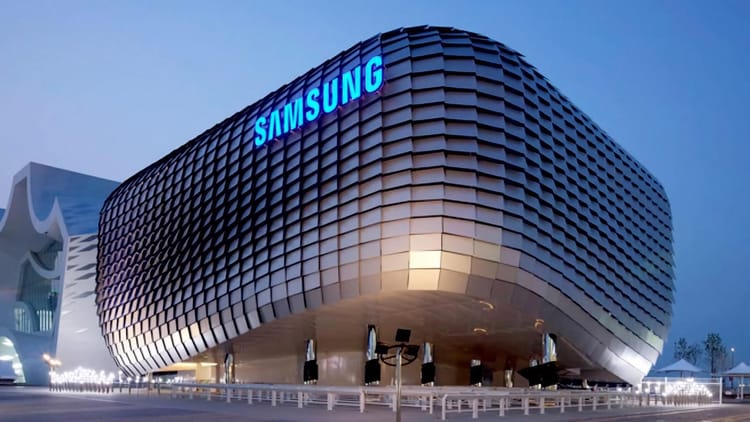 Samsung warns mobile division could lose money for first time ever