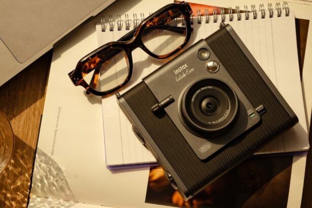 Best Fujifilm Instax Cameras in the UAE – 2025 Buying Guide