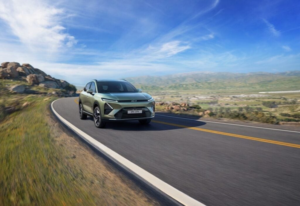Chevrolet Captiva goes plug-in: Middle East debut set for September