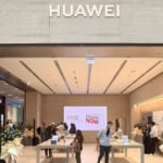 Huawei Reopens Dubai Mall Store with New Deals and Offers