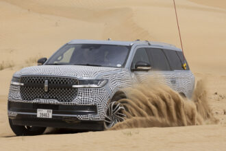 The All-New Lincoln Navigator is Built for UAE Heat and Sand