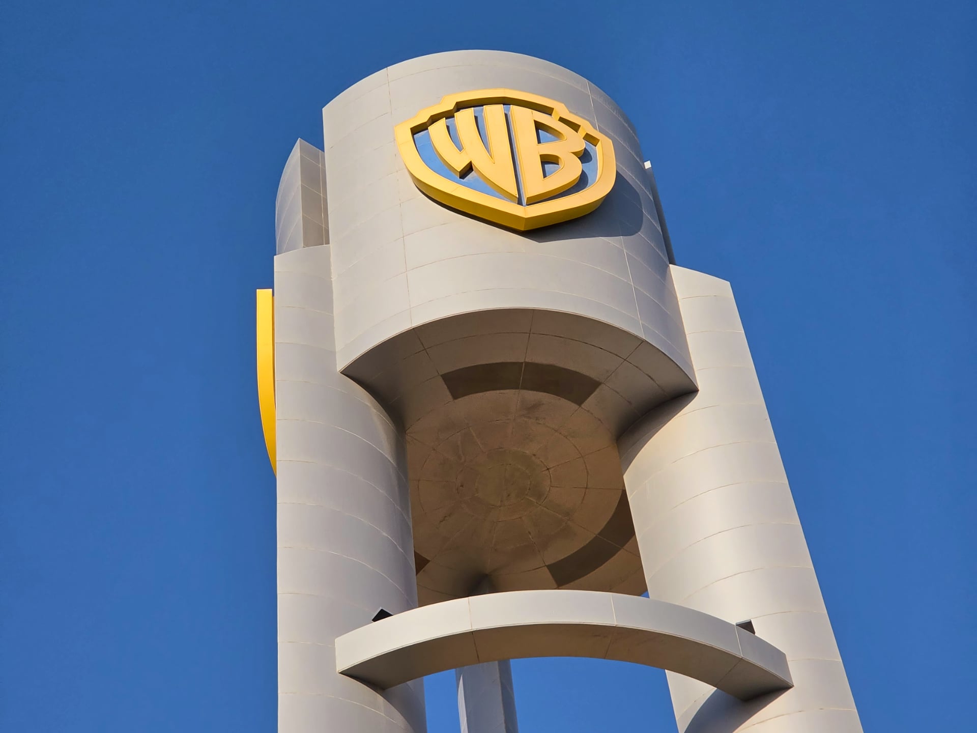 Kryptonite Collider puts a super spin on Warner Bros World Abu Dhabi