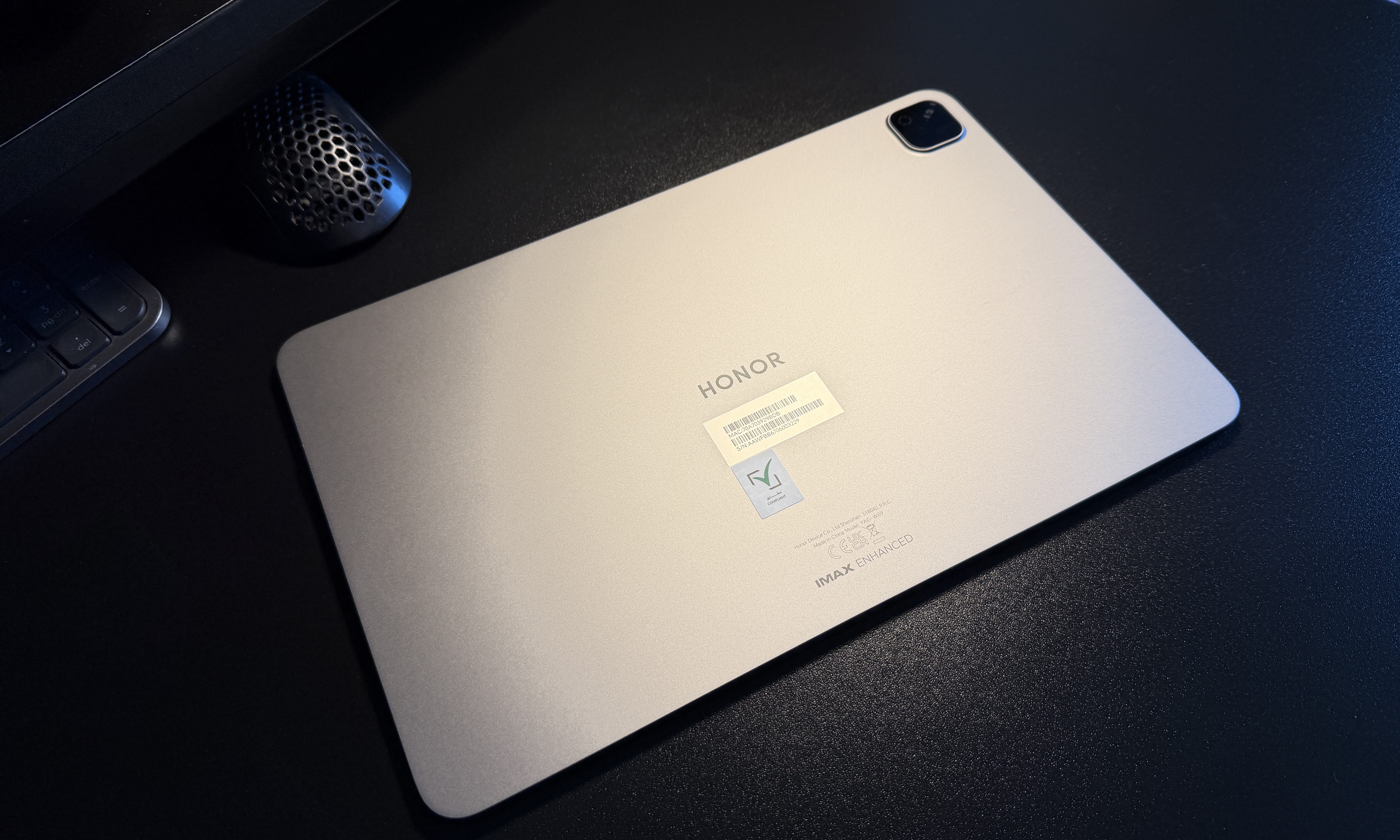 Honor Pad X9b Max Review: A Big, Bright Screen that’s Missing Performance