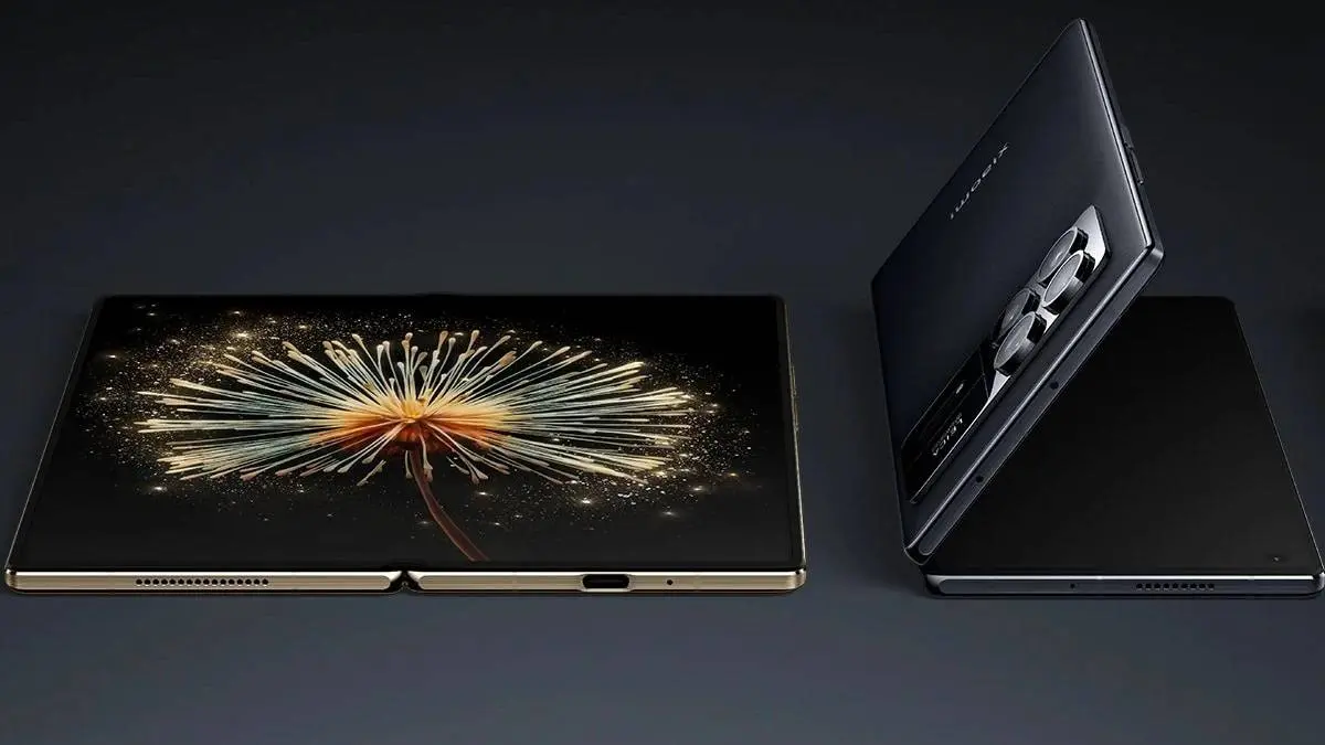 xiaomi-mix-fold-5-live-photos-show-hyperos-4-china-only