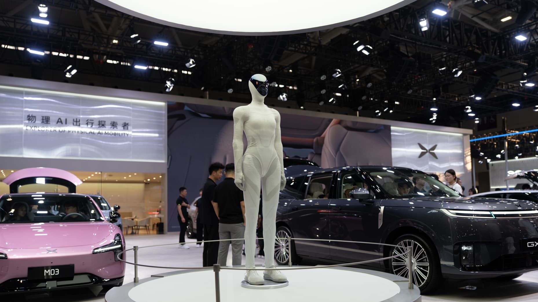 Chinese EV makers shift toward humanoid robots as the car market slows